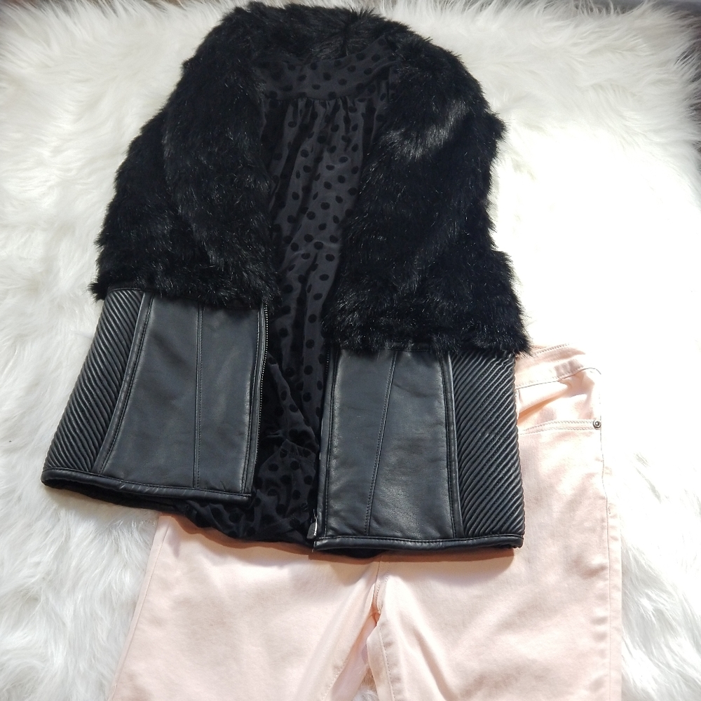 Bebe corset faux fur vest